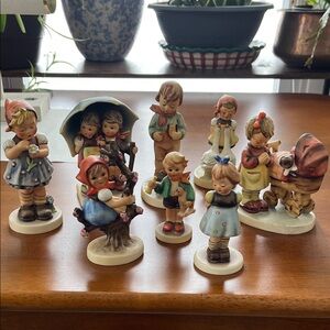 Hummel Figurine Set with Multicolor Details